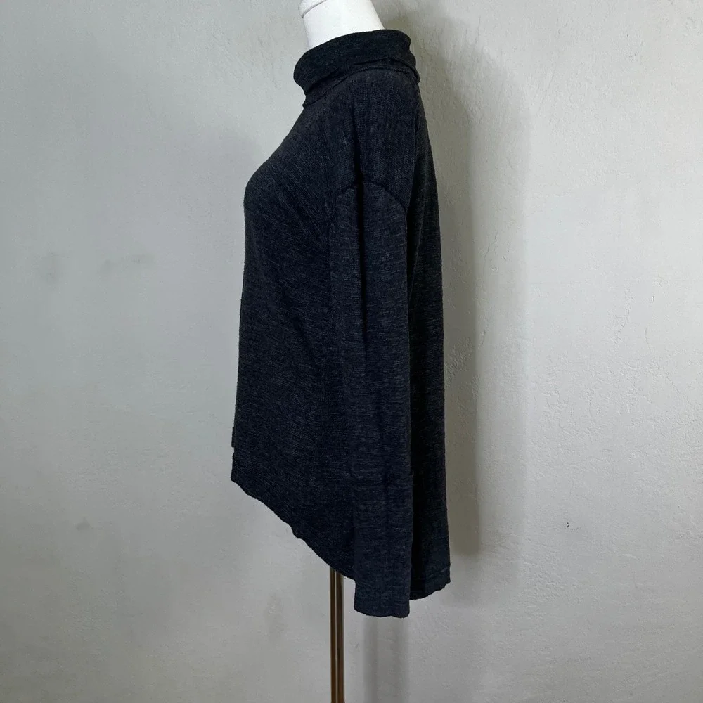 We the Free People Turtleneck Long Sleeve Split Back Top‎ Knit Gray Size XS - Picture 4 of 11